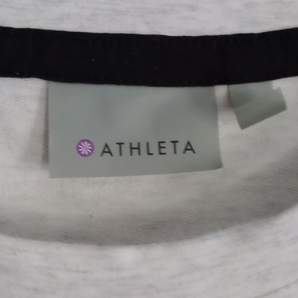Athleta grey crop top - Picture 2 of 4
